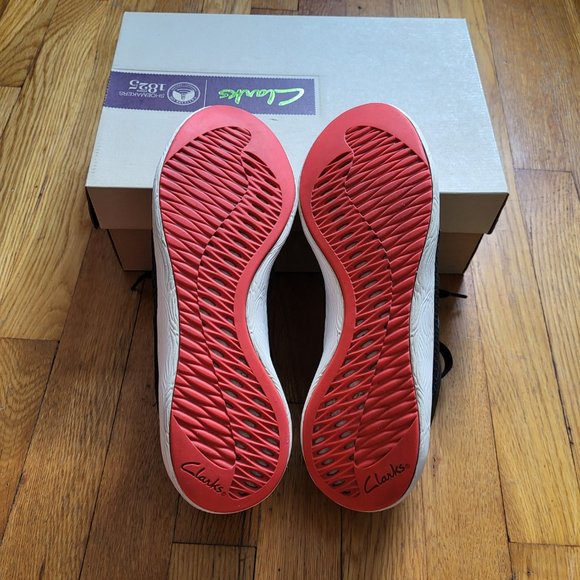 Clarks Crowley Faye Leather Sneaker - Size 8 - EUC - Picture 10 of 12